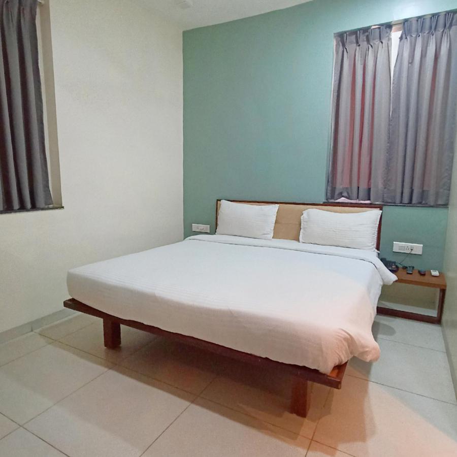 Sharman Suites Pune Exterior foto